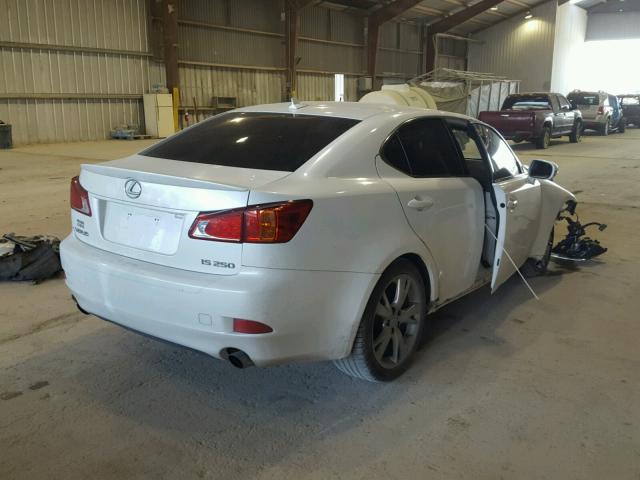 JTHBK262892085905 - 2009 LEXUS IS 250 WHITE photo 4