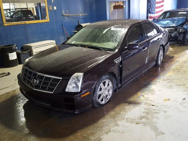 1G6DW67V380118028 - 2008 CADILLAC STS PURPLE photo 2