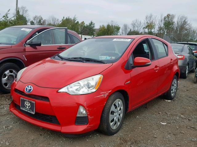 JTDKDTB3XD1534936 - 2013 TOYOTA PRIUS C RED photo 2