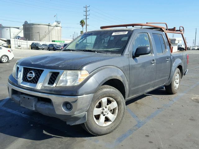 1N6AD0ER1AC408651 - 2010 NISSAN FRONTIER C GRAY photo 2