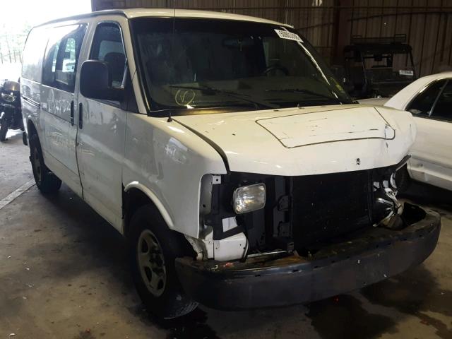 1GTFG15X061153322 - 2006 GMC SAVANA G15 WHITE photo 1