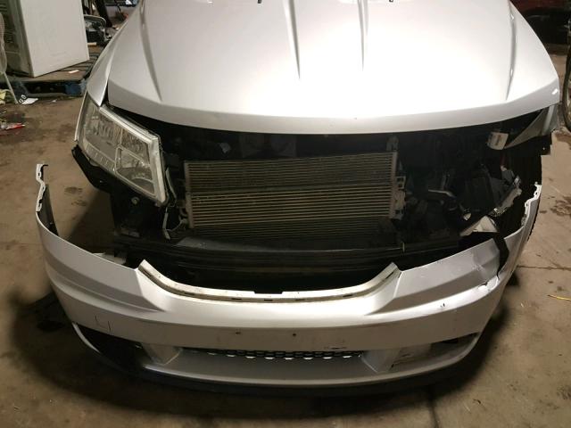 3D4PG4FBXBT517387 - 2011 DODGE JOURNEY EX SILVER photo 9