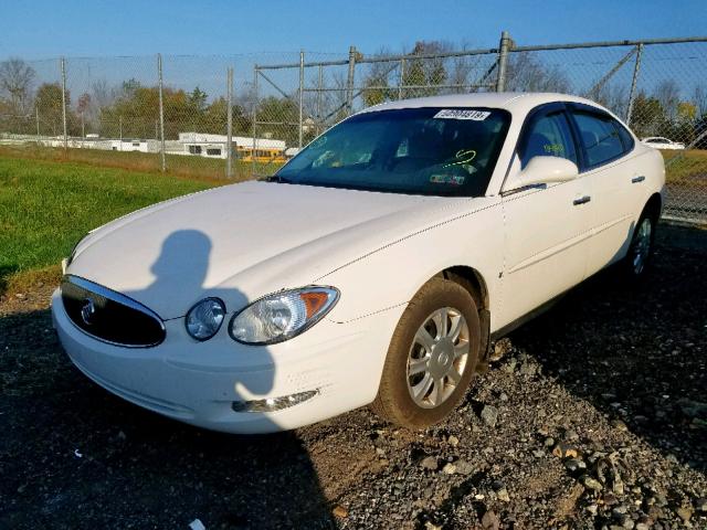 2G4WC582861208415 - 2006 BUICK LACROSSE C WHITE photo 2