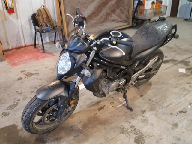 JS1VP55A7D2100164 - 2013 SUZUKI SV650 BLACK photo 2