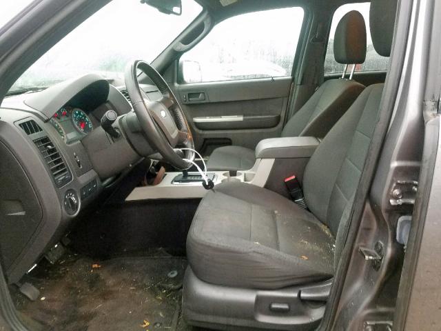 1FMCU0D73BKA26667 - 2011 FORD ESCAPE XLT GRAY photo 5