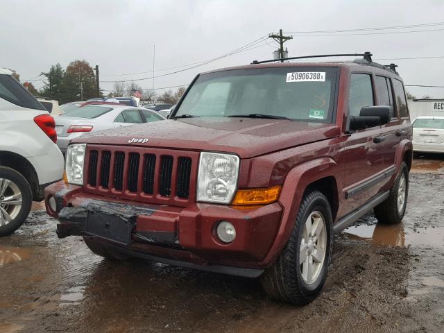1J8HG48KX6C369069 - 2006 JEEP COMMANDER BURGUNDY photo 2