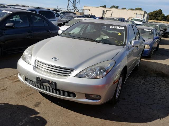 JTHBF30G825019079 - 2002 LEXUS ES 300 SILVER photo 2