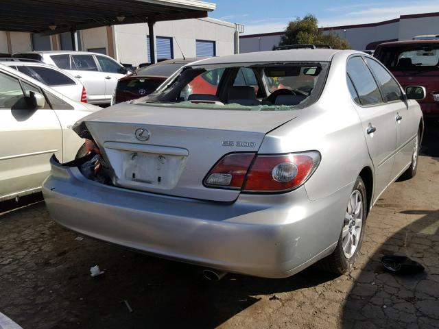 JTHBF30G825019079 - 2002 LEXUS ES 300 SILVER photo 4