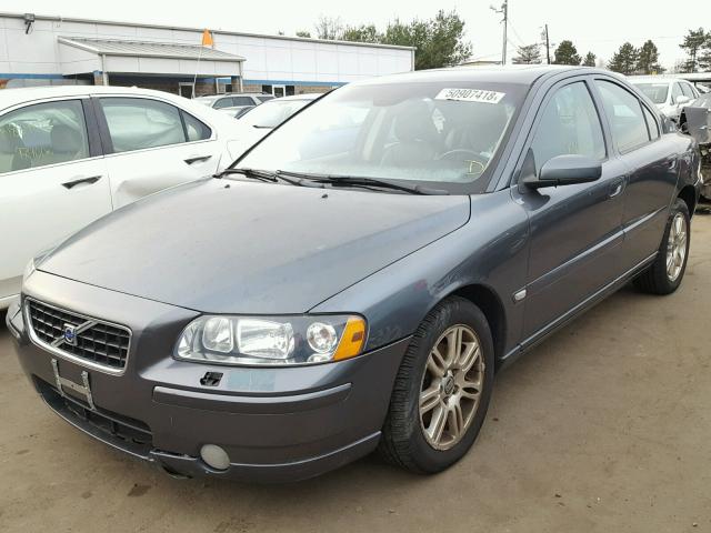 YV1RH592962515507 - 2006 VOLVO S60 2.5T GRAY photo 2