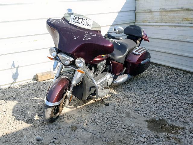 5VPEB36D5A3002839 - 2010 VICTORY MOTORCYCLES CROSS ROAD BURGUNDY photo 2