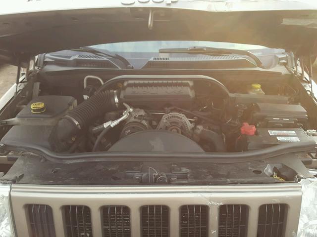 1J8HH48K96C136619 - 2006 JEEP COMMANDER BROWN photo 7