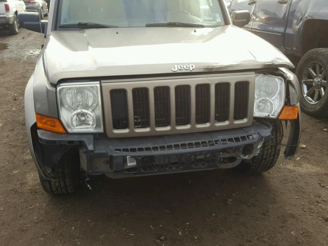 1J8HH48K96C136619 - 2006 JEEP COMMANDER BROWN photo 9