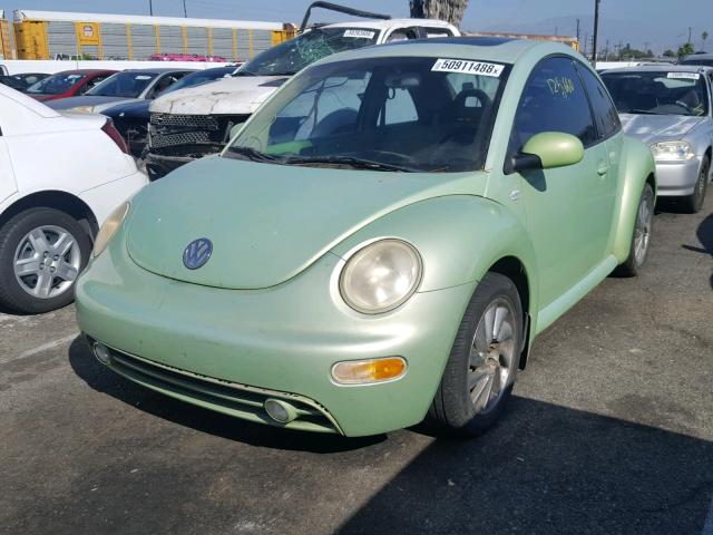 3VWDD21C21M401765 - 2001 VOLKSWAGEN NEW BEETLE GREEN photo 2