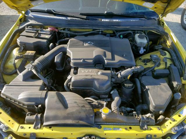 JTHBD192920041719 - 2002 LEXUS IS 300 YELLOW photo 7