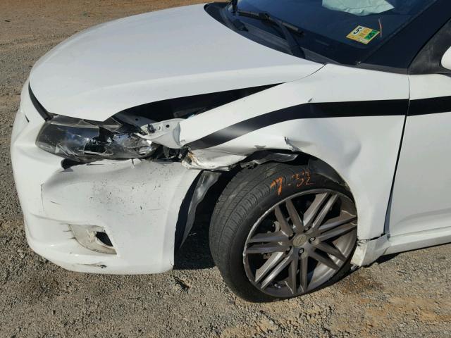 JTKJF5C70D3062729 - 2013 TOYOTA SCION TC 白色 照片 9