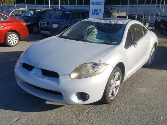 4A3AK24F26E041943 - 2006 MITSUBISHI ECLIPSE GS WHITE photo 2