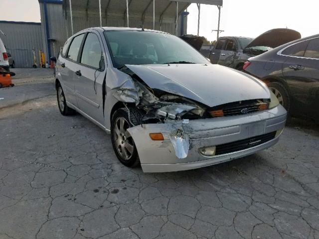 3FAFP37312R155530 - 2002 FORD FOCUS ZX5 SILVER photo 1