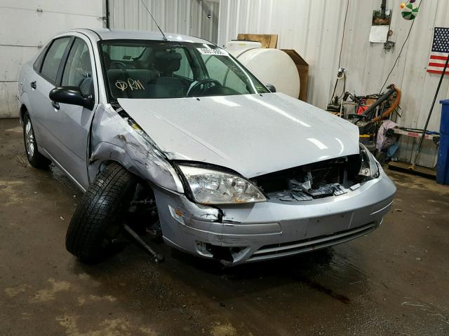 1FAHP34NX6W178340 - 2006 FORD FOCUS ZX4 SILVER photo 1