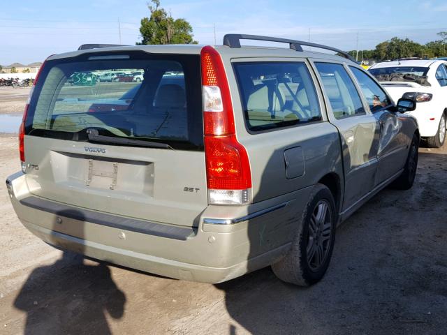 YV1SW592462549684 - 2006 VOLVO V70 2.5T BEIGE photo 4