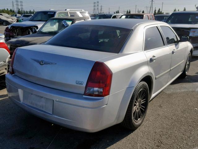 2C3KA43R07H618694 - 2007 CHRYSLER 300 SILVER photo 4