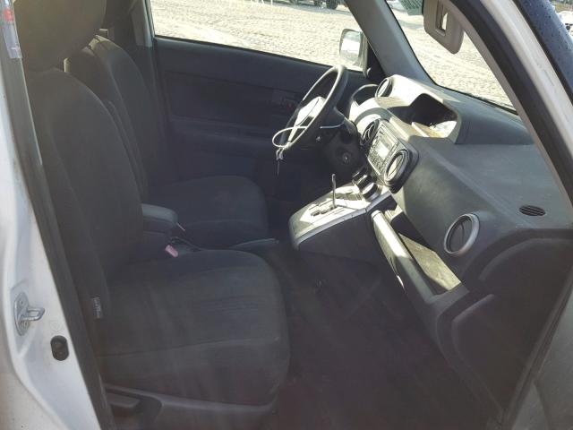 JTLKE50E181031397 - 2008 TOYOTA SCION XB თეთრი ფოტო 5