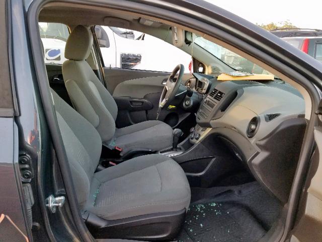 1G1JA6SG5D4187788 - 2013 CHEVROLET SONIC LS CHARCOAL photo 5