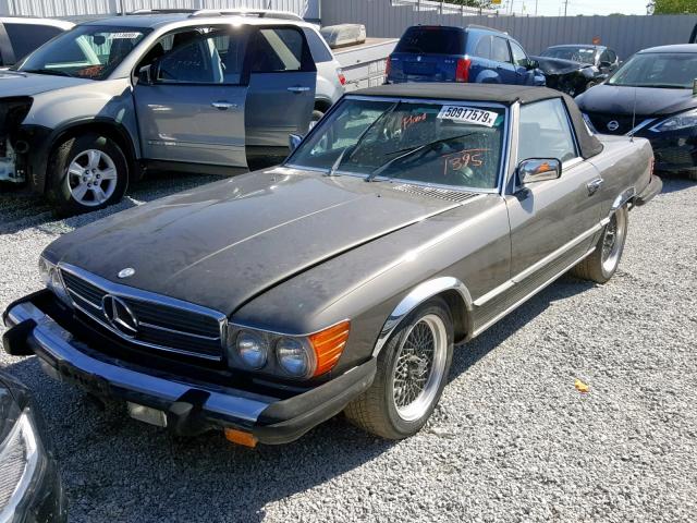 WDB10704612001395 - 1982 MERCEDES-BENZ SL 500 GRAY photo 2