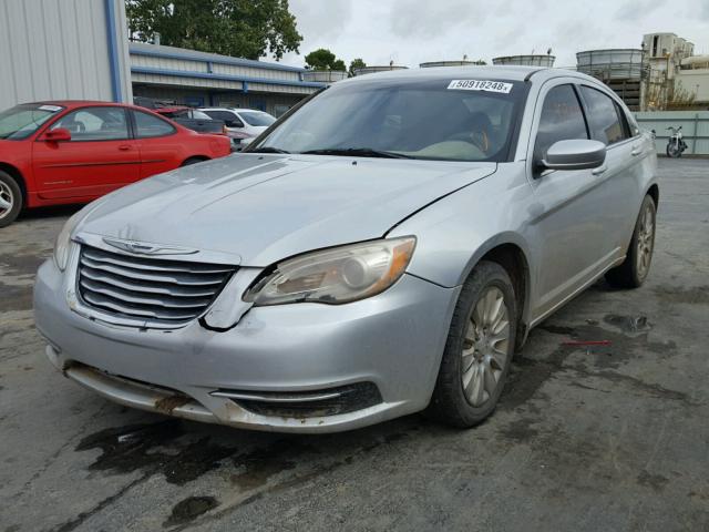 1C3BC4FB8BN537239 - 2011 CHRYSLER 200 SILVER photo 2