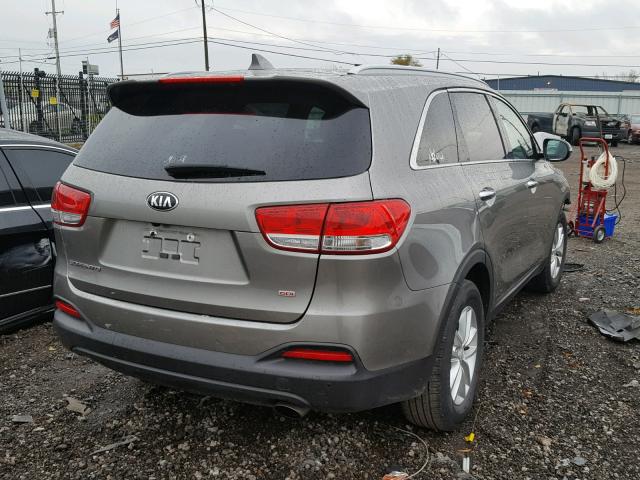 5XYPG4A30HG275223 - 2017 KIA SORENTO LX GRAY photo 4