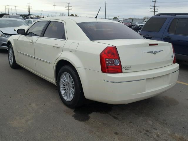 2C3KA53G58H262622 - 2008 CHRYSLER 300 TOURIN CREAM photo 3