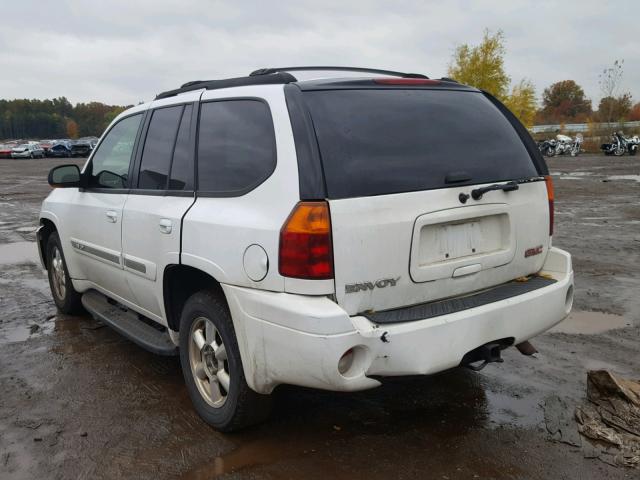 1GKDT13S052232335 - 2005 GMC ENVOY WHITE photo 3