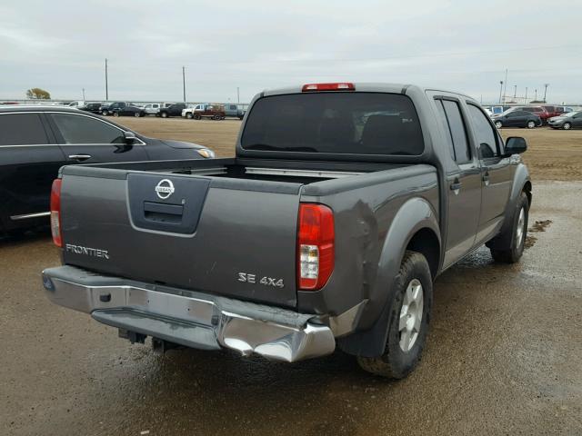 1N6AD07W68C424129 - 2008 NISSAN FRONTIER C GRAY photo 4