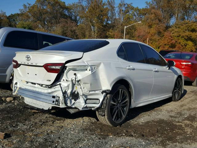 4T1B61HK7JU134786 - 2018 TOYOTA CAMRY XSE WHITE photo 4