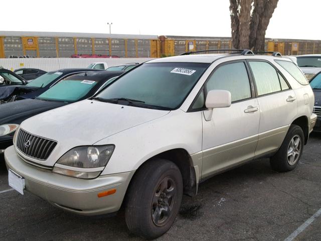 JT6GF10U6Y0053746 - 2000 LEXUS RX 300 WHITE photo 2