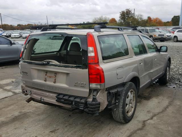 YV1SZ59H331096963 - 2003 VOLVO XC70 GOLD photo 4