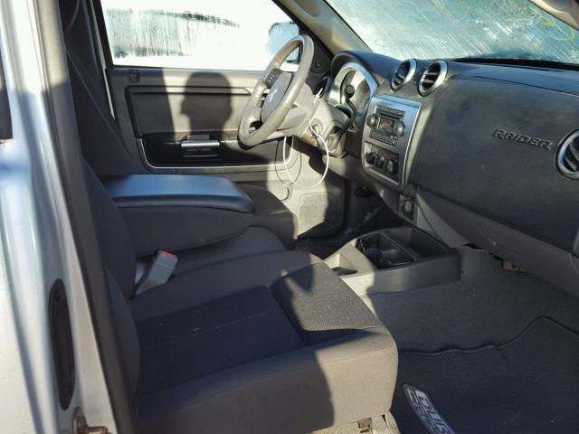 1Z7HT32N36S538326 - 2006 MITSUBISHI RAIDER DUR GRAY photo 5