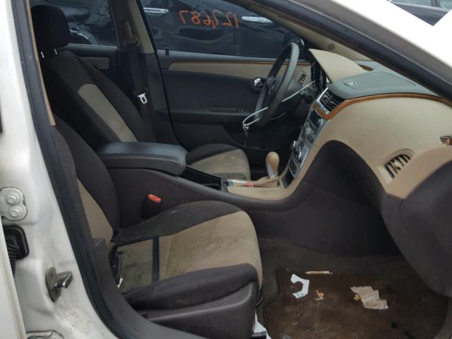 1G1ZH57B48F237595 - 2008 CHEVROLET MALIBU 1LT WHITE photo 5