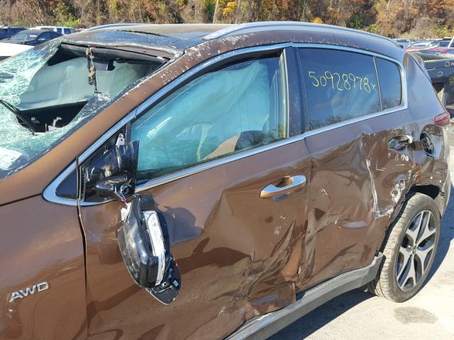 KNDPRCA68H7206405 - 2017 KIA SPORTAGE S BROWN photo 9