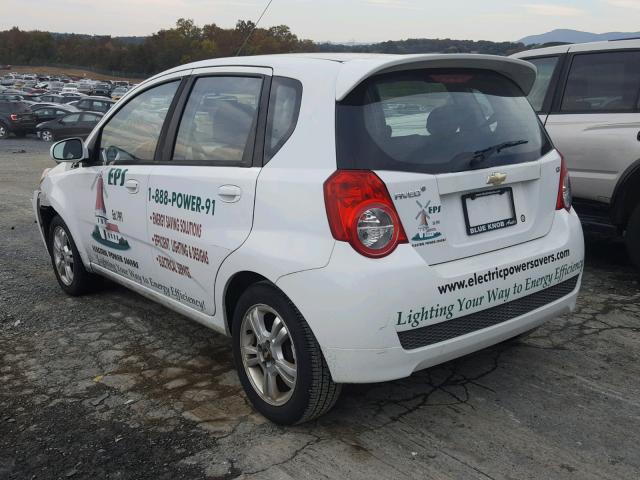 KL1TD6DE1BB210017 - 2011 CHEVROLET AVEO LS WHITE photo 3
