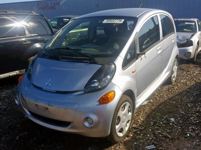 JA3215H18CU024168 - 2012 MITSUBISHI I MIEV ES SILVER photo 2