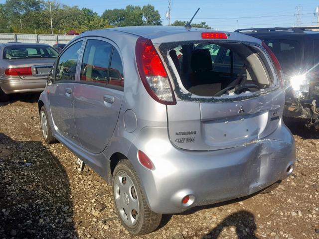 JA3215H18CU024168 - 2012 MITSUBISHI I MIEV ES SILVER photo 3