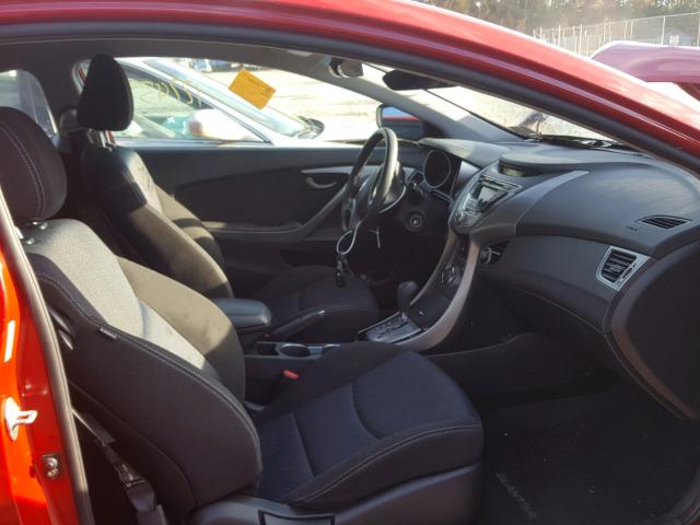 KMHDH6AEXDU007314 - 2013 HYUNDAI ELANTRA CO RED photo 5