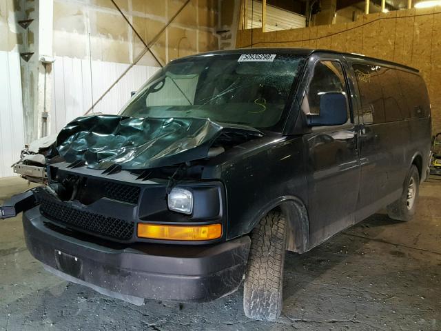 1GNFH154981213062 - 2008 CHEVROLET EXPRESS G1 GREEN photo 2