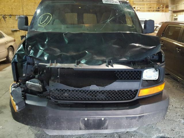 1GNFH154981213062 - 2008 CHEVROLET EXPRESS G1 GREEN photo 7