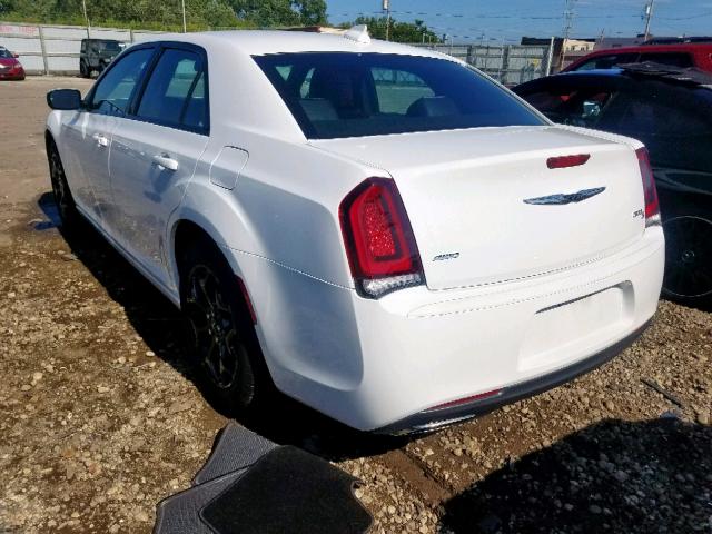 2C3CCAGG3KH610815 - 2019 CHRYSLER 300 S WHITE photo 3