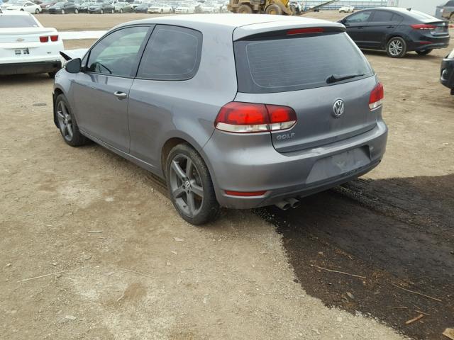 WVWAA7AJ1AW221946 - 2010 VOLKSWAGEN GOLF 灰色 照片 3