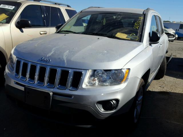 1J4NF1FB3BD282501 - 2011 JEEP COMPASS SP 银色 照片 2