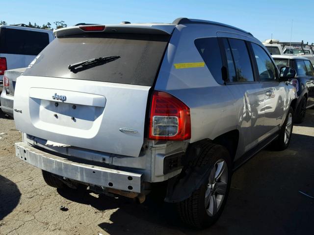 1J4NF1FB3BD282501 - 2011 JEEP COMPASS SP 银色 照片 4