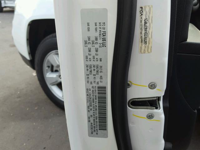 1C4NJCBA1GD765392 - 2016 JEEP COMPASS SP 白色 照片 10