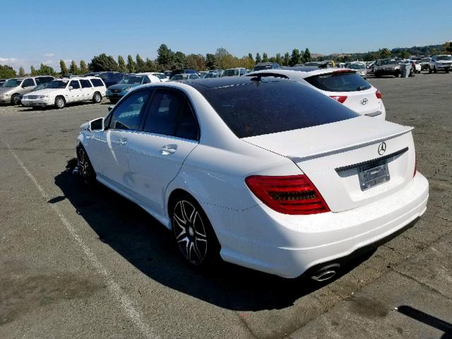 WDDGF4HB3DA868817 - 2013 MERCEDES-BENZ C 250 WHITE photo 3